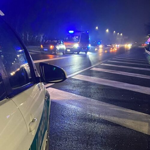 Incidente tra tre veicoli sulla tangenziale di Alessandria: tre feriti lievi