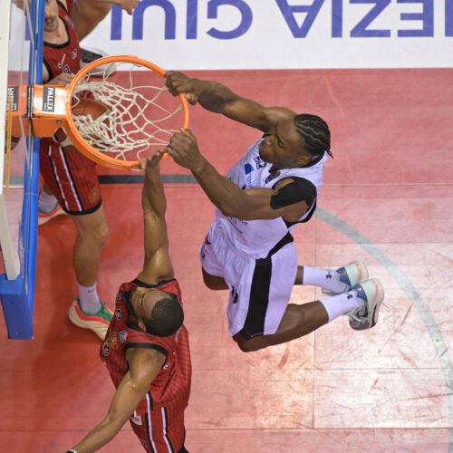 Bertram Derthona parte bene ma poi cade a Trieste: seconda sconfitta stagionale per i leoni