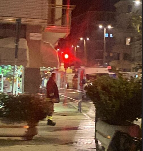 Perdita di gas all’inizio di via Dante ad Alessandria. Squadre sul posto per risolvere il guasto