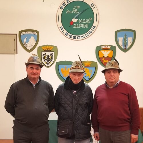 Addio a Romano Vassallo, decano degli Alpini di Alessandria e voce storica del Coro Valtanaro