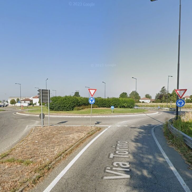 Sostituzione lampioni: giovedì senso unico alternato vicino alla rotonda del supermercato Bennet