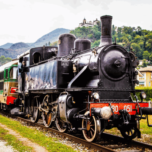 Vapore e storia: in Piemonte due itinerari con i treni storici