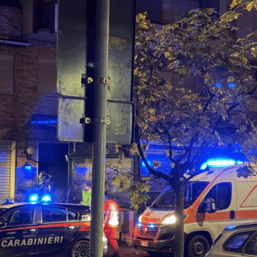 Dà in escandescenze in un locale e poi aggredisce i Carabinieri a Valenza. Arrestato