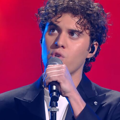 X Factor, PierC vola in semifinale: l’inedito e l’arrangiamento di Life on Mars conquistano tutti