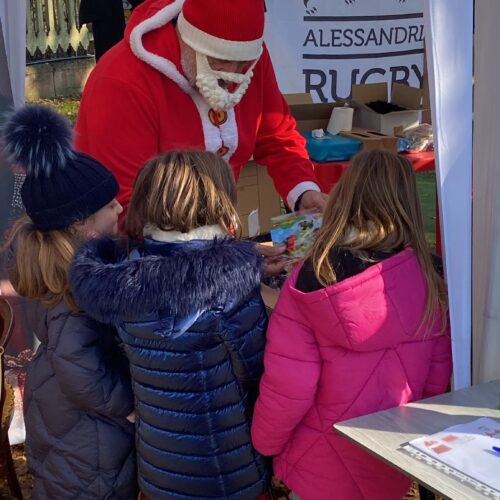 Sabato, al Cristo, Babbo Natale tra zucchero e magia