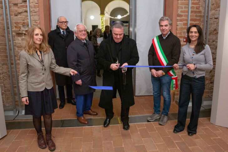 L’Assunzione della Vergine del Moncalvo rinasce dopo il restauro: la grande pala in mostra a Palatium Vetus