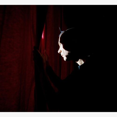 Con Brachetti dietro le quinte dei suoi spettacoli: una mostra ‘top secret’ a Casale