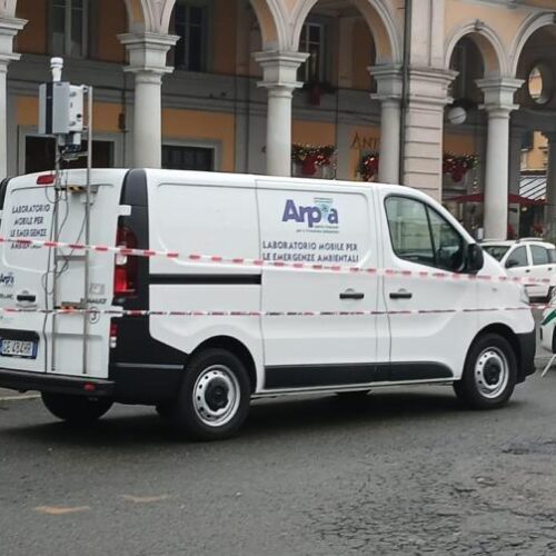 Incendio Casal Cermelli, Arpa: “Oggi Alessandria non esposta agli odori della combustione”