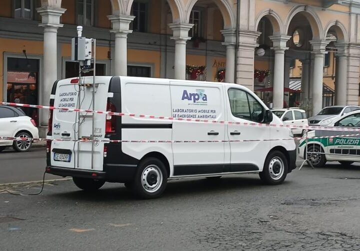 Incendio Casal Cermelli, Arpa: “Oggi Alessandria non esposta agli odori della combustione”