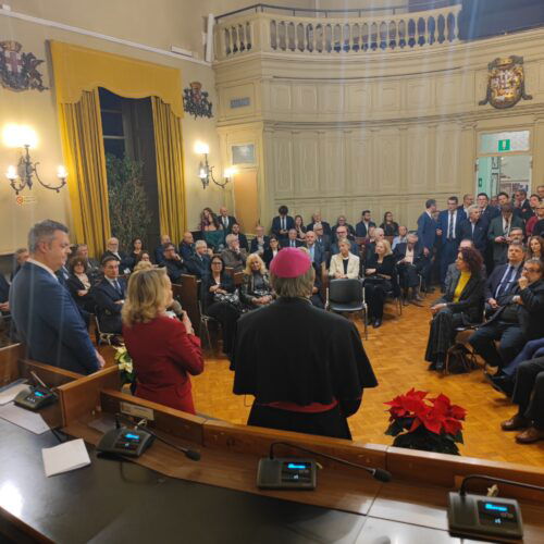 Gli auguri di Prefettura e Provincia: “Continuiamo a lavorare insieme per il bene del territorio”