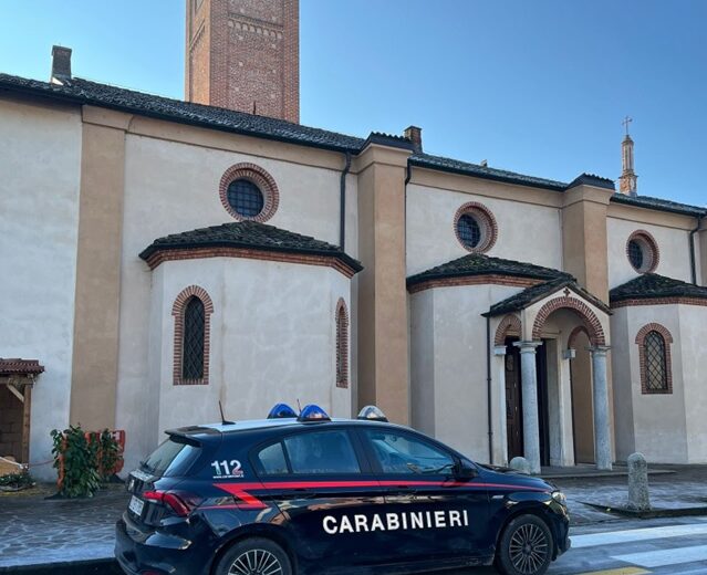Sorpreso a rubare canaline di rame nella chiesa di Vidigulfo. Denunciato
