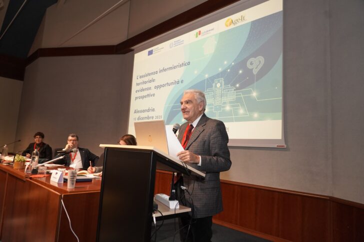 Infermiere di famiglia e comunità, una figura chiave in una società che invecchia