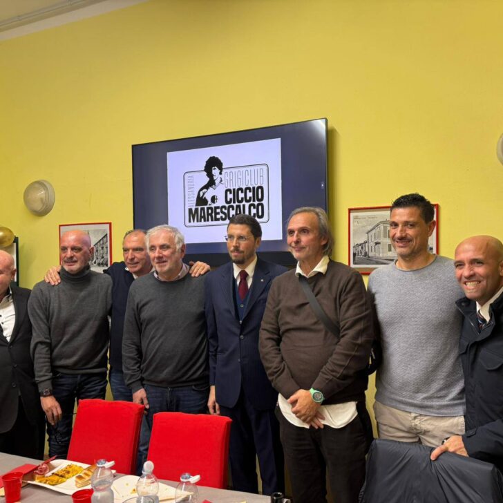 Auguri grigi al club Ciccio Marescalco