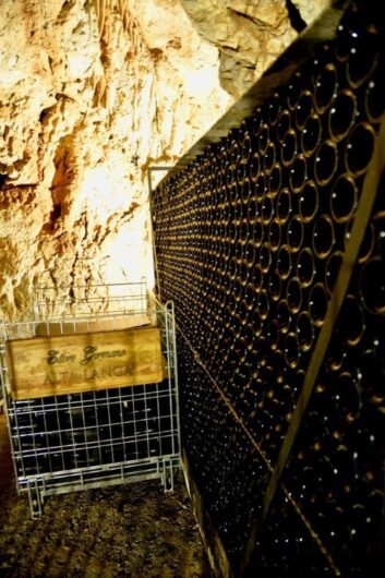 I magnifici colori del ventre della terra: la grotta dei Dossi a Villanova Mondovì – Piemonte da Scoprire