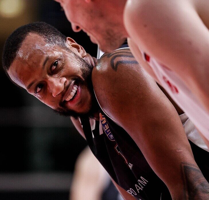 Bertram Derthona cala il tris di vittorie e stacca il pass per la Coppa Italia: Reggio Emilia ko alla Nova Arena