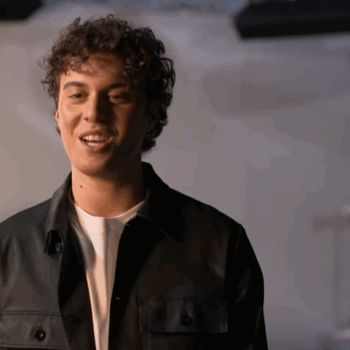 PierC pronto per la finale tra canzoni da Oscar, Neve Sporca al piano e la forza di Freddie Mercury