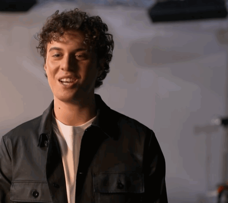 PierC pronto per la finale tra canzoni da Oscar, Neve Sporca al piano e la forza di Freddie Mercury