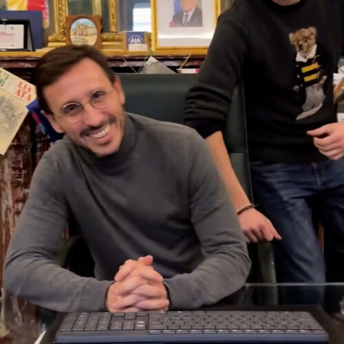 PierC torna a Casale, il video con il sindaco: “Una sorpresa nei primi mesi del 2026”