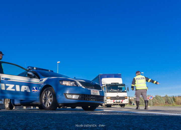 Vendeva auto usate senza autorizzazione: sanzione di 6mila euro