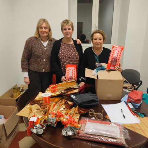 Un regalo per tutti: ultimi due giorni per donare alla Caritas. Domenica la consegna al pranzo di Natale