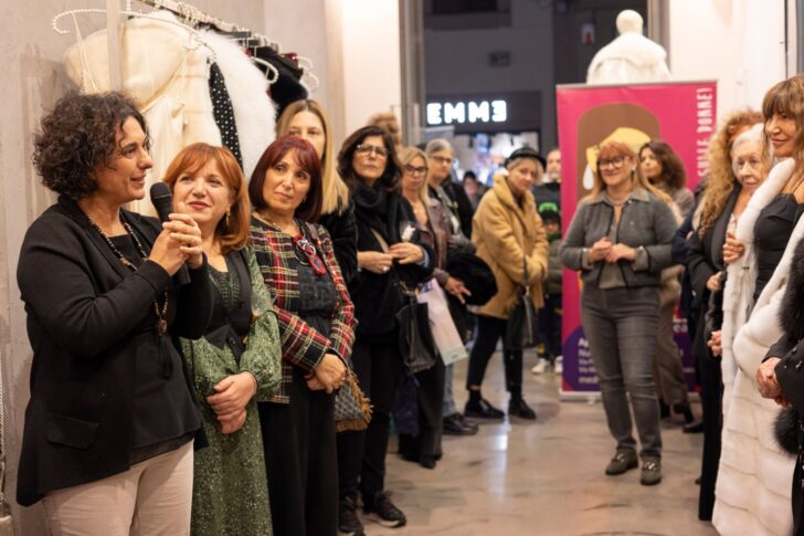 Modelle per un giorno: sfilata per me.dea contro la violenza sulle donne