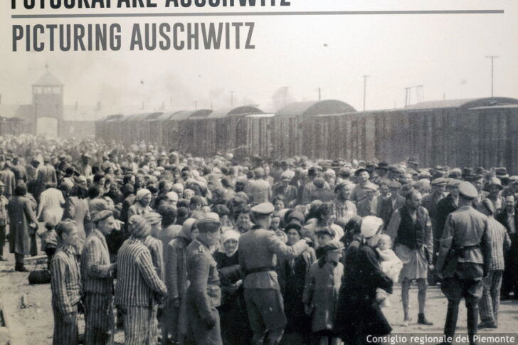 “Seeing Auschwitz”, a Palazzo Lascaris l’anteprima delle immagini che interrogano la coscienza