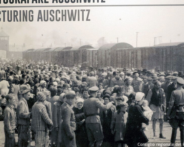 “Seeing Auschwitz”, a Palazzo Lascaris l’anteprima delle immagini che interrogano la coscienza
