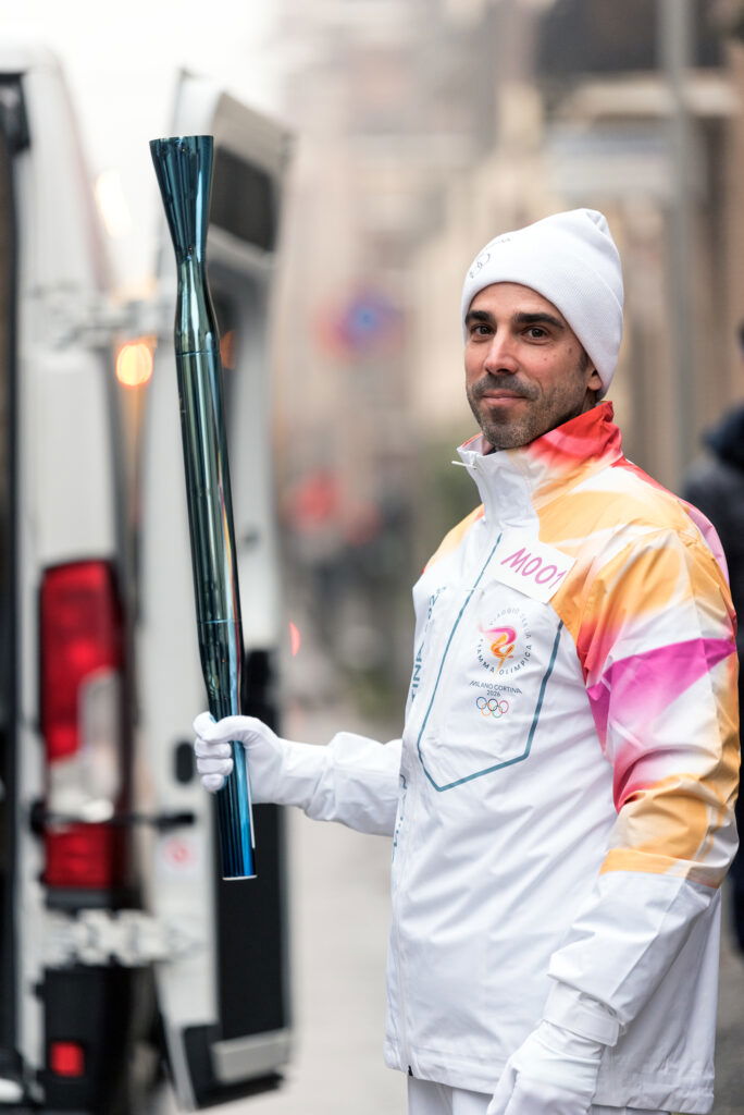 Fiaccola olimpica Tortona 2026 - Foto di Andrea Soresina