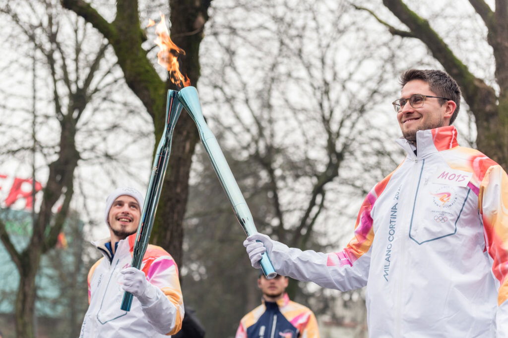 Fiaccola olimpica Tortona 2026 - Foto di Andrea Soresina