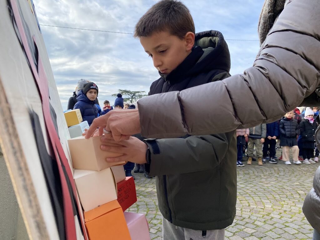 Muro contro indifferenza san giorgio monferrato