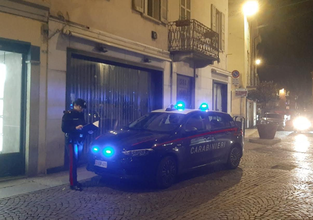 Testata violenta senza ragione a un sedicenne: identificato l’aggressore