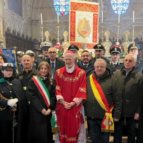 Voghera festeggia San Sebastiano. Restituita alla comunità tela restaurata del Santo e premi agli agenti