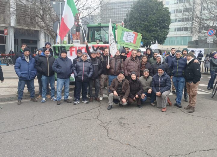 A Milano anche i trattori degli Agricoltori Autonomi della provincia contro il trattato Mercosur