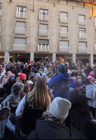 La Befana a Valenza: una giornata di festa in centro con tanti bambini