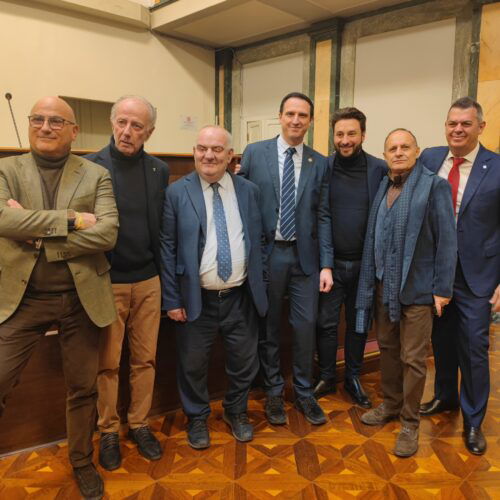 Dalla “lealtà” ad Abonante all’opposizione, Castelli dice sì a Fratelli d’Italia: “Non sono un burattino”