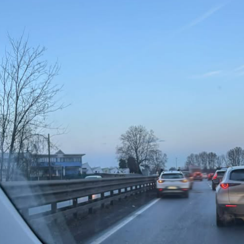 Lunghe code per incidente tra veicoli sulla Spinetta-Alessandria