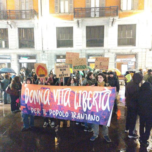 Alessandria in piazza per il popolo iraniano: “La solidarietà è una scelta politica che faremo sempre”