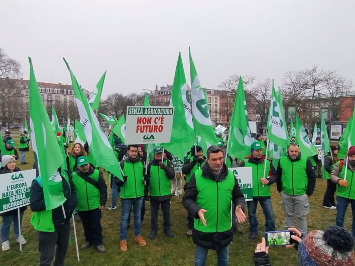 Cia protesta a Strasburgo: “A rischio 40mila posti e giro d’affari da 22 miliardi di zootecnia Made in Italy”