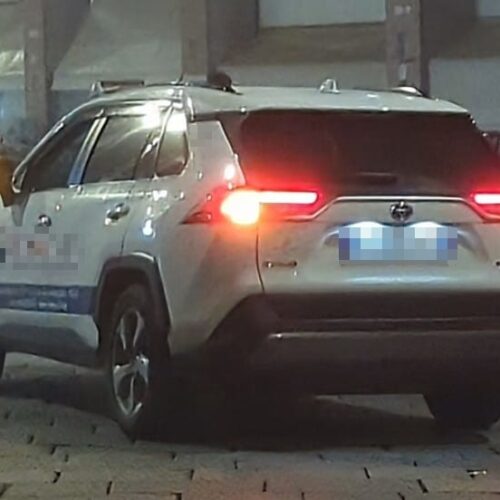 “Intimidazione fascista da parte di un tassista”: l’associazione Lgbt Coming Aut di Pavia lancia l’allarme