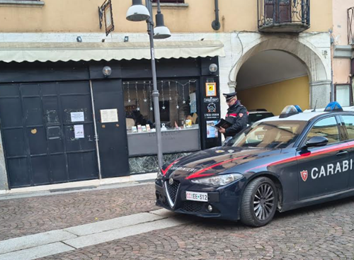 Pranzo da 70 euro poi si alza e se ne va senza pagare: denunciata