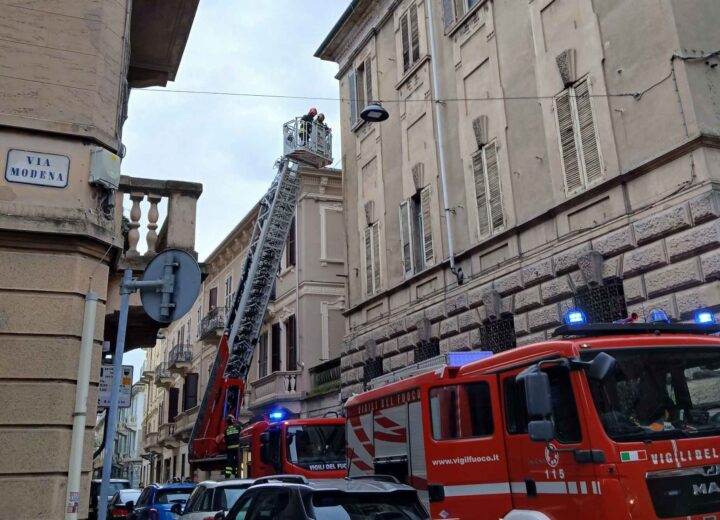 Occupazioni abusive, Sinistra italiana: “La destra mostra i muscoli ma serve politica contro povertà”