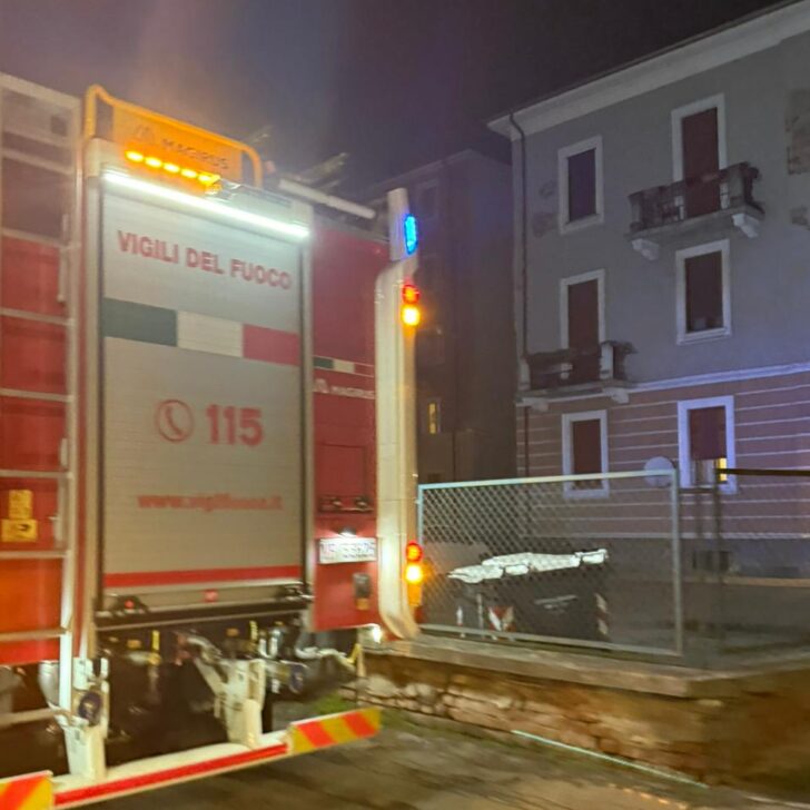 Bimbo di tre anni rimasto chiuso in bagno: l’intervento dei Vigili del Fuoco in via Carlo Alberto