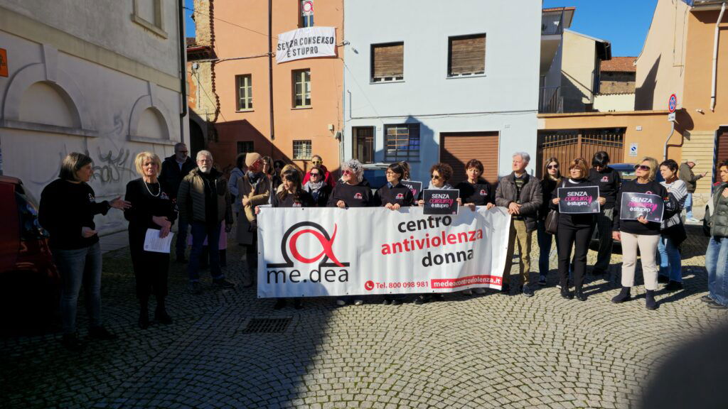 Senza consenso stupro medea alessandria