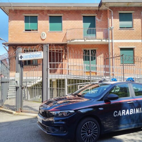 Donna di 95 anni cade in casa e perde i sensi. Dopo l’allarme dei vicini scatta l’intervento di soccorso