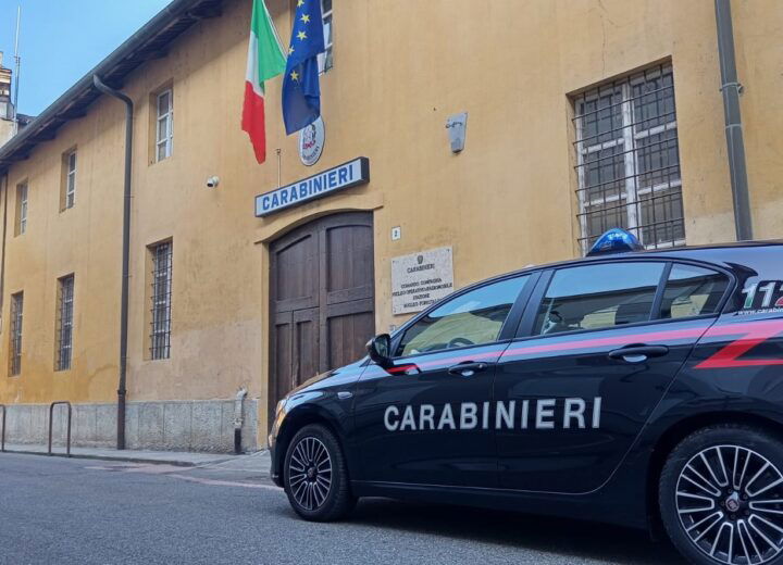 Perseguita e minaccia la ex dopo la rottura: 17enne arrestato dai Carabinieri