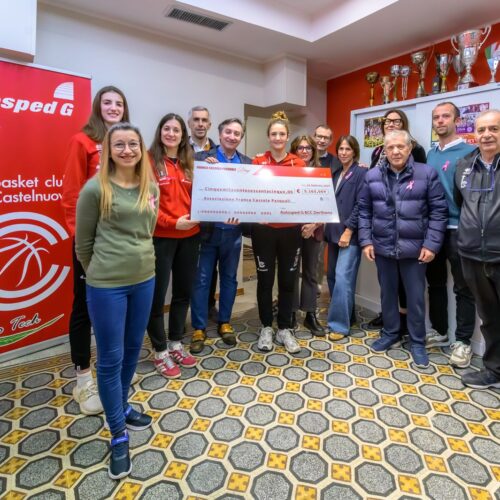 Autosped BCC Derthona fa canestro anche fuori dal campo: oltre 5 mila euro alla Senologia di Tortona
