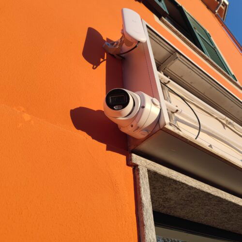 Otto nuovi occhi elettronici a Spinetta: al via i lavori del progetto “Adotta una Telecamera”