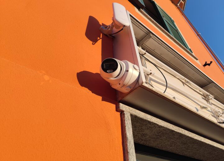 Otto nuovi occhi elettronici a Spinetta: al via i lavori del progetto “Adotta una Telecamera”