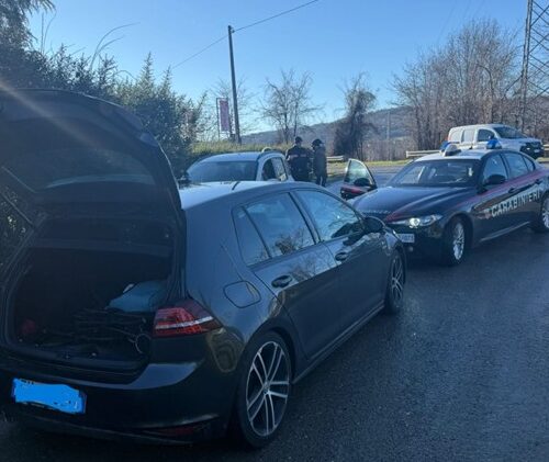 Tentano la truffa del finto incidente ma Carabiniere libero da servizio li smaschera