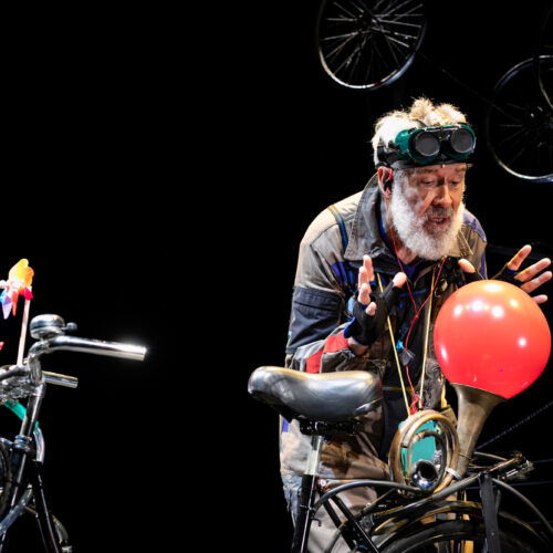 Al Teatro Lavagnino di Gavi Alessandro Benvenuti in scena con “Lieto Fine”